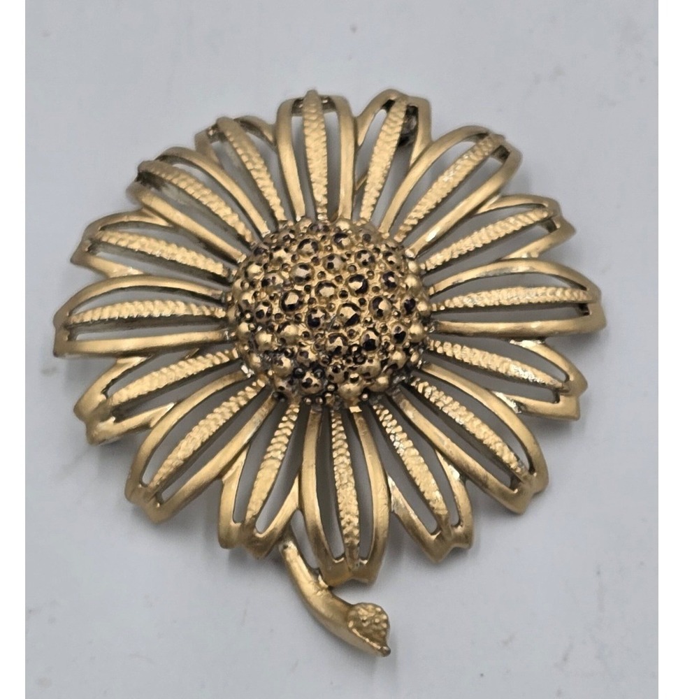 Sarah Coventry Brooch Women OS Gold Good Vintage Daisy Flower Pin 1960s